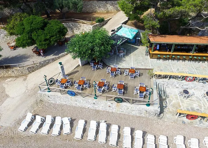 Resort Tsolis Village