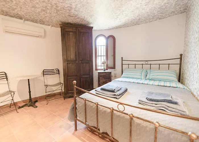 Tsolis Village Resort 2*